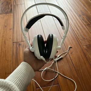 STEEL SERIES SIBERIA 200 GAMER HEADPHONES